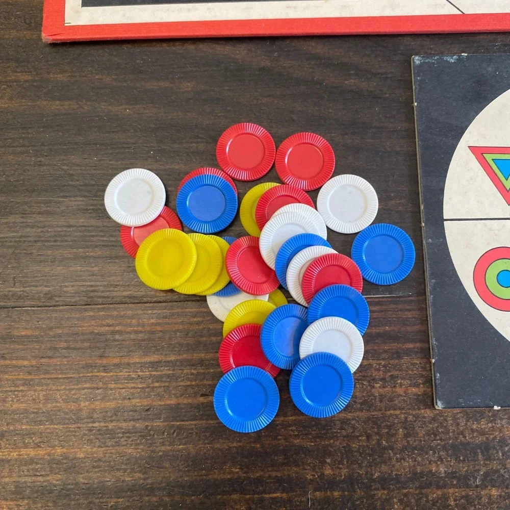 Vintage 1969 Milton Bradley Finders Keepers Board Game 4910 Memory Strategy - Picture 10 of 11